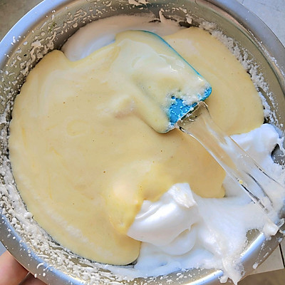 奶油蛋糕怎么做？超治愈的奶油小蛋糕